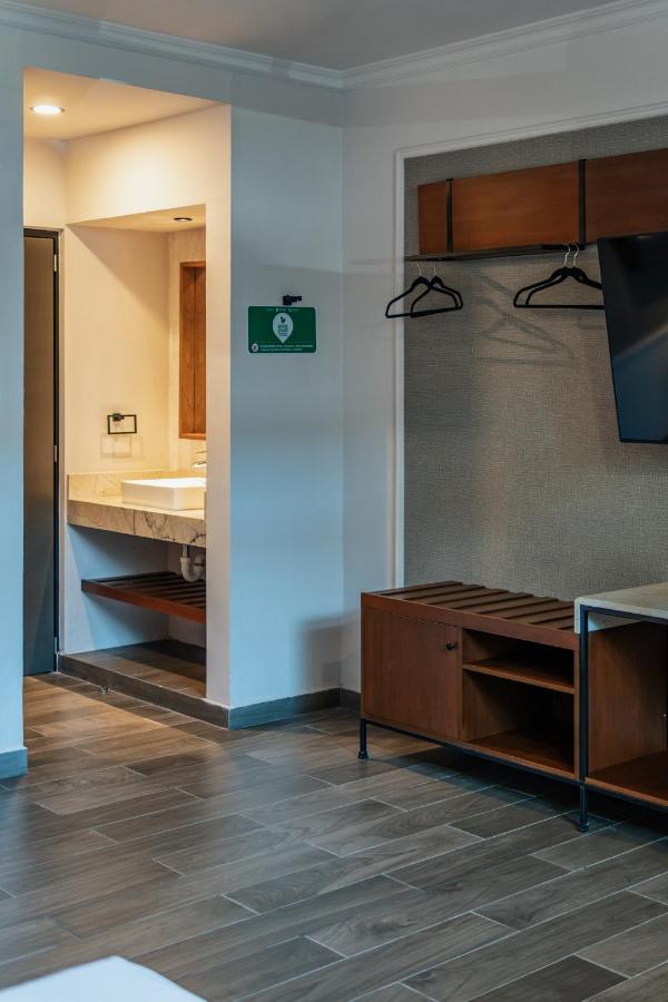 Hotel Mid Project Mérida Buitenkant foto
