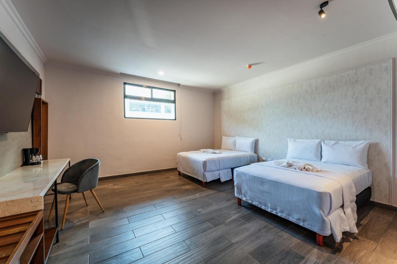 Hotel Mid Project Mérida Buitenkant foto
